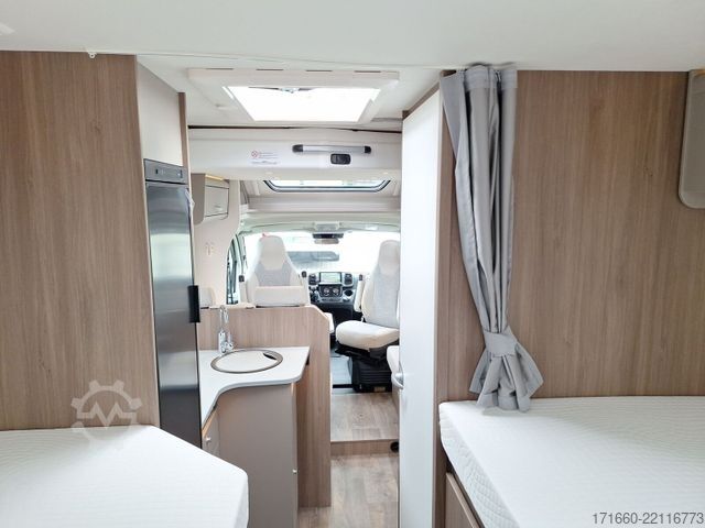 Half-integraal camper CARADO T 328 Hubbett