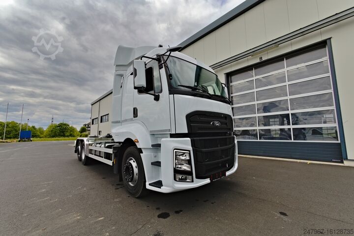 Camião basculante roll-off Ford F-Line 2642