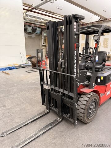 Elektro-Gabelstapler EP EFL 302