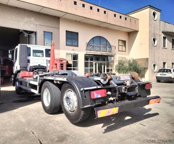 Gancho desmontable Iveco AD 260S46 Y/PS