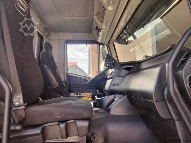 Gancho desmontable Iveco AD 260S46 Y/PS
