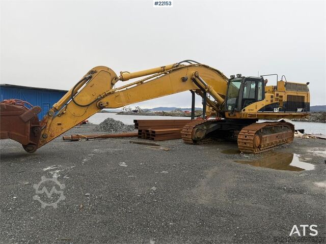 Pelle sur chenilles CAT 365C excavator with tooth bucket