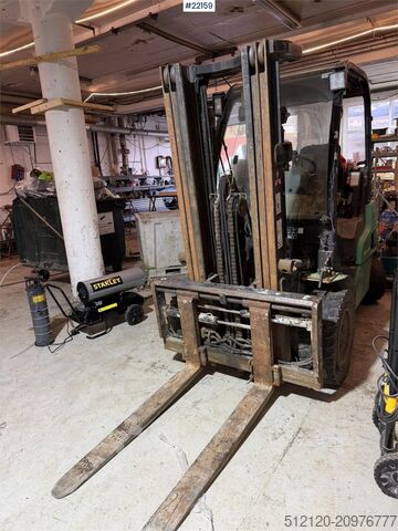 Chariot élévateur Mitsubishi FD30N forklift with side shift