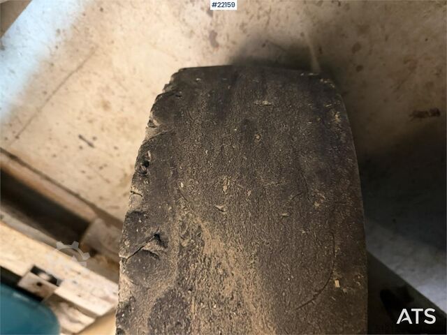 Chariot élévateur Mitsubishi FD30N forklift with side shift