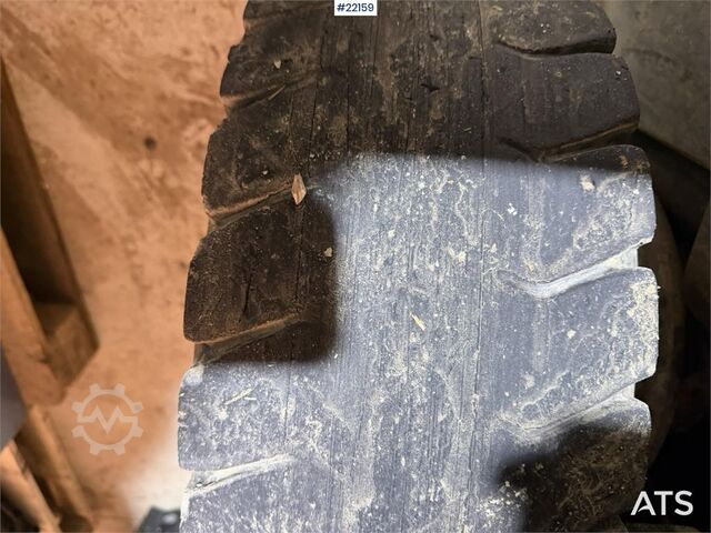 Chariot élévateur Mitsubishi FD30N forklift with side shift