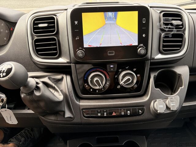 Dobozos furgon Fiat Ducato
