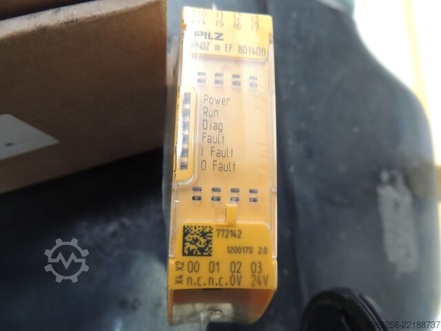Bemeneti/kimeneti modul Pilz PNOZ m EF 8DI4DO 772142