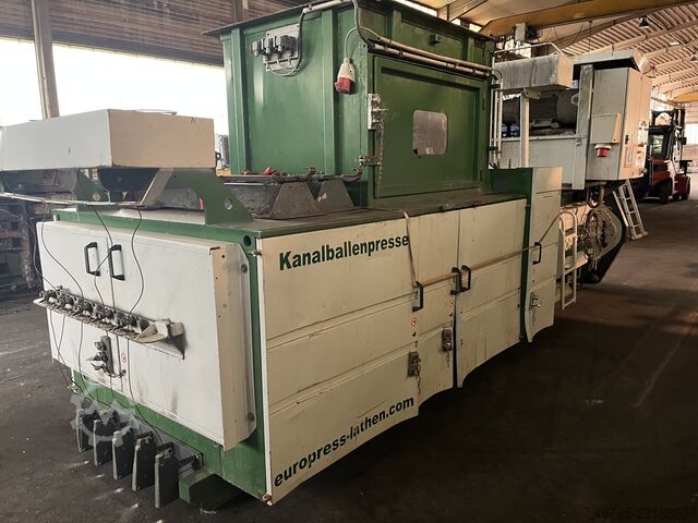 Balkpress Europress Umwelttechnik GmbH EP 6000 V5 - Hakenliftmobil