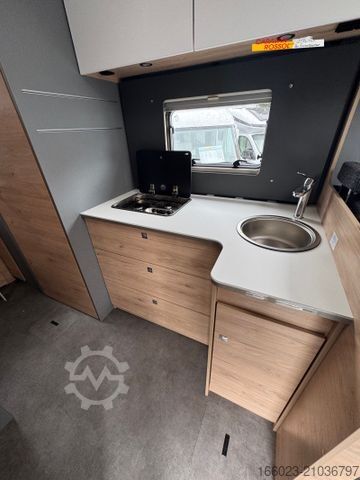 Alkóvos lakókocsi DETHLEFFS XL A 7872-2