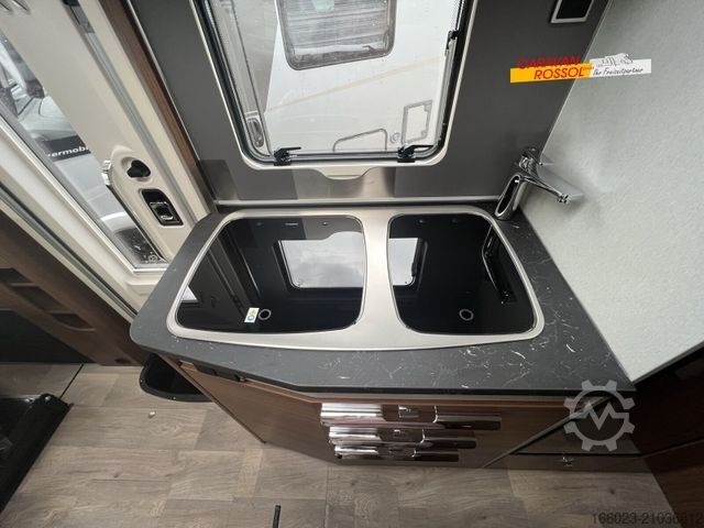 Integrált lakóautó HYMER/ERIBA B-Klasse MC I 580 Abverkauf: -24% / -40000€
