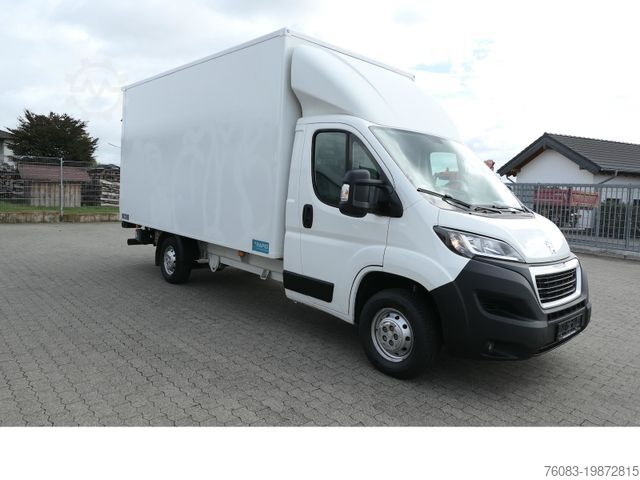 Dubă cu caroserie tip cutie PEUGEOT Boxer Maxi Koffer 4,45m LBW Klima