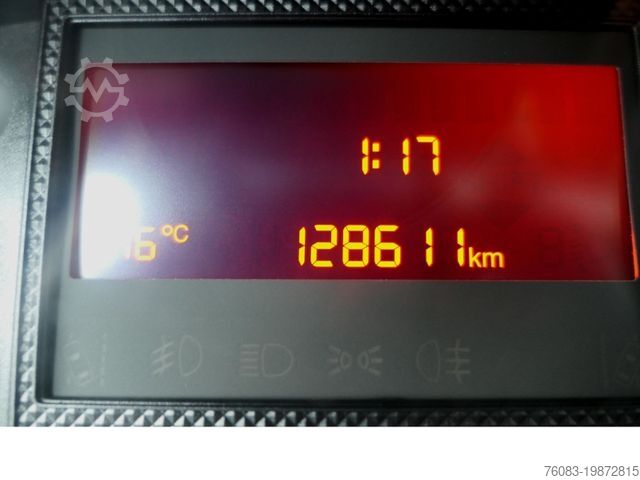 Dubă cu caroserie tip cutie PEUGEOT Boxer Maxi Koffer 4,45m LBW Klima