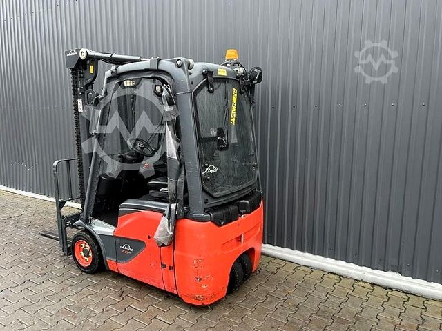 Elektro 3 Rad-Stapler Linde E15-02
