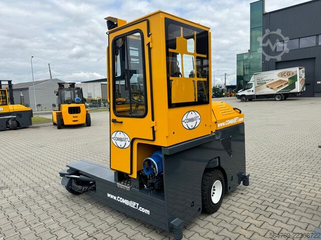 Carrello elevatore a 4 direzioni Combilift C3000/Triplex 5500 mm /Perfect condition