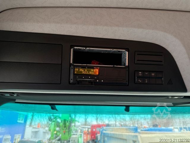 Γερανός τοποθετημένος σε φορτηγό MERCEDES-BENZ AROCS 1843 4x2 Kipper Kran Palfinger PK12.501