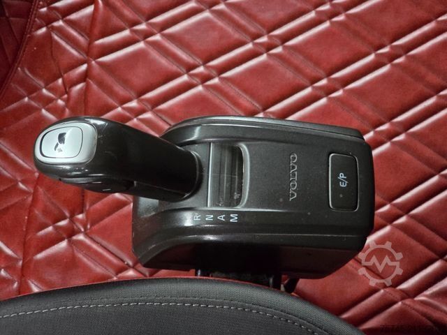 Standardní tahač VOLVO FH 500*TOP*ACC * 2X TANK * SPURASS. * STANDKLIMA