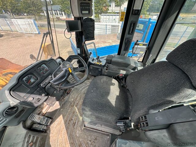 Wheel loader CATERPILLAR Radlader 962H/ AC/ 9.300 Bh/ Scheckheft CAT