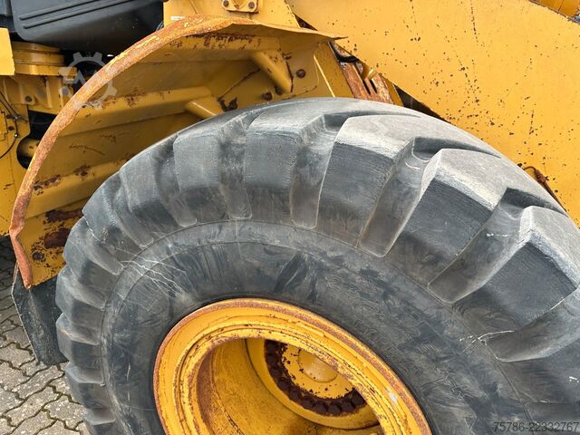 Wheel loader CATERPILLAR Radlader 962H/ AC/ 9.300 Bh/ Scheckheft CAT