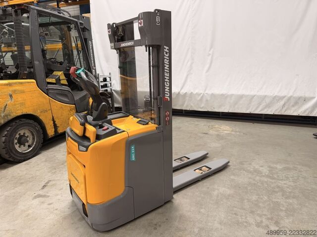 Carretilla elevadora Jungheinrich ERC 214
