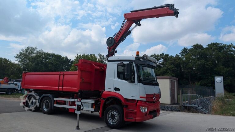 Camión volquete MERCEDES-BENZ Arocs 2532 Kipper Bordmatik KRAN lift/lenk