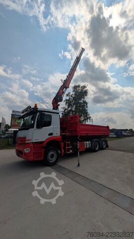 Camión volquete MERCEDES-BENZ Arocs 2532 Kipper Bordmatik KRAN lift/lenk