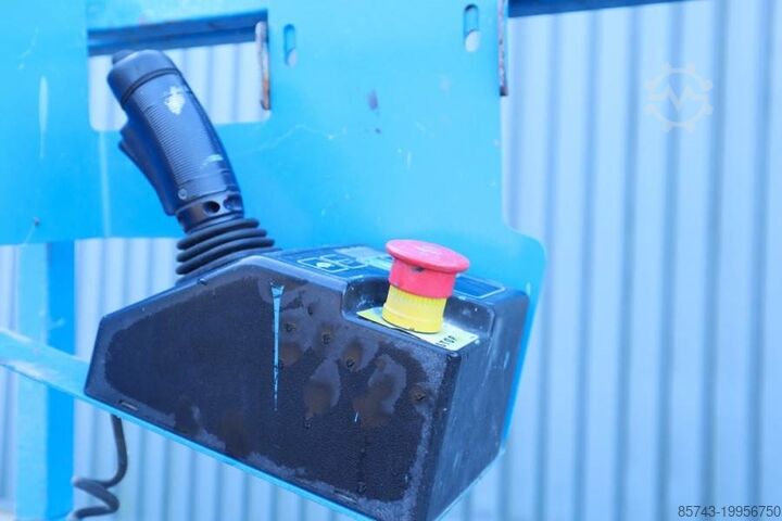 Ascensor cu foarfecă Genie GS1932 Electric, Working Height 7.8 m, 227kg Capac