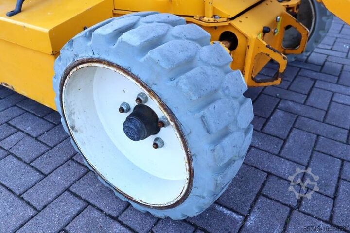 Przegubowa teleskopowa platforma robocza Snorkel A38E Electric, 13.5m Working Height, 6.1m Reach, 2