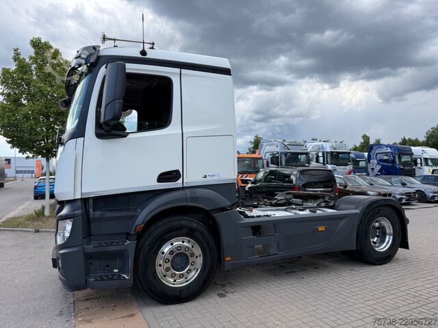 Lastbil til farlige materialer MERCEDES-BENZ Actros 1853 LS/Retarder/Hydraulik/ADR GEFAHRGUT