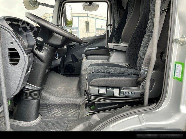 Dostosowany van MERCEDES-BENZ Atego 818 L Pritsche 6,20m*Klima*nur 55TKM!*TOP!