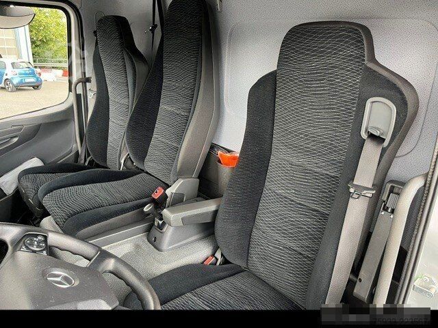Dostosowany van MERCEDES-BENZ Atego 818 L Pritsche 6,20m*Klima*nur 55TKM!*TOP!