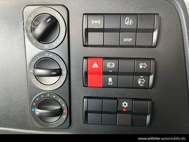 Dostosowany van MERCEDES-BENZ Atego 818 L Pritsche 6,20m*Klima*nur 55TKM!*TOP!