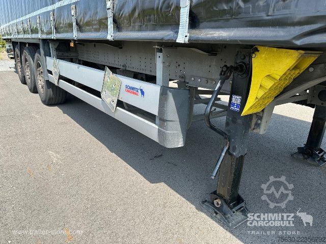 Nyitott ponyvás félpótkocsi Schmitz Cargobull Semitrailer Curtainsider Standard Hayon