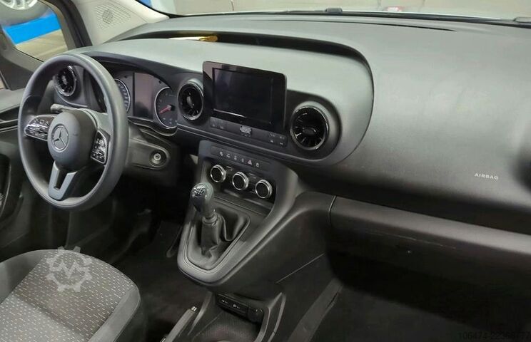 Bestelwagen MERCEDES-BENZ Citan Kasten 112 CDI # BOTT Regale # Navi # MWST