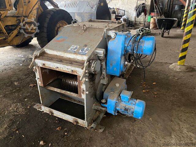 Houtversnipperaar DREVOINDUSTRIA S 200X500 - R1/55