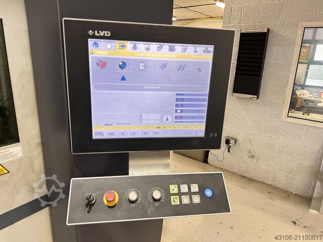 Lasersnijmachine LVD Electra FL3015