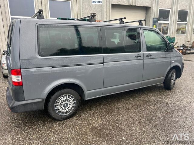 Minibus Volkswagen combi 9 seater minibus