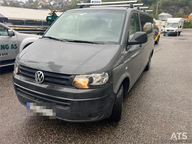 Minibus Volkswagen combi 9 seater minibus