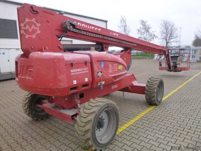 Gelenkteleskoparbeitsbühne JLG E 600 JP