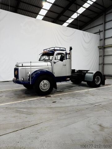 Standaard-SZM Volvo L 485 Oldtimer