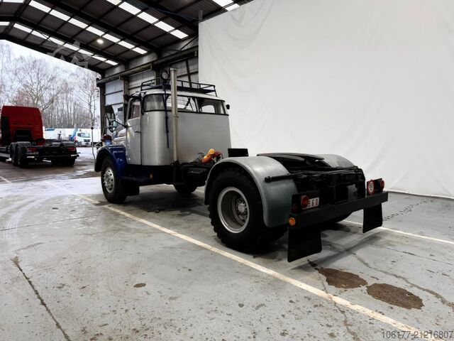 Standaard-SZM Volvo L 485 Oldtimer