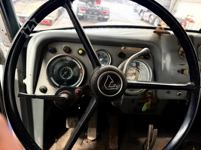 Standaard-SZM Volvo L 485 Oldtimer