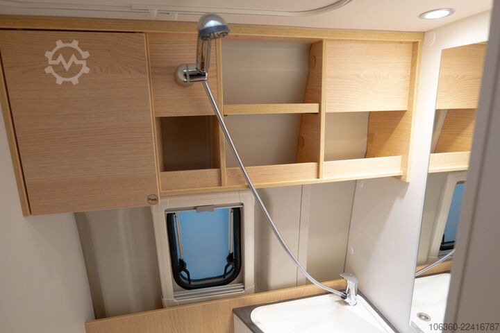 SUNLIGHT CLIFF ROOT 600* MINI VAN CON W.C. NUOVO SUNLIGHT CLIFF ROOT 600*