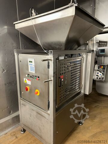 Tray filling and sealing line Grunwald Foodliner