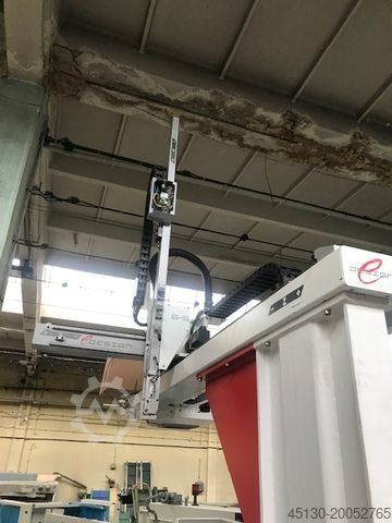 Fröccsöntőgép Ferromatik Milacron Magna T(MTs) 150-450