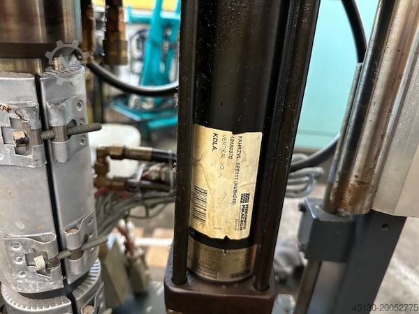 Spritzgießmaschine FERROMATIK MILACRON K110D-S/2F
