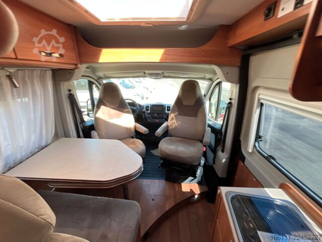 Kamper kombi GLOBECAR Globescout - Festbett - Markise - Klima - AHK -