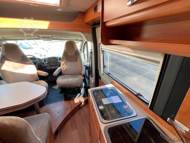 Kamper kombi GLOBECAR Globescout - Festbett - Markise - Klima - AHK -