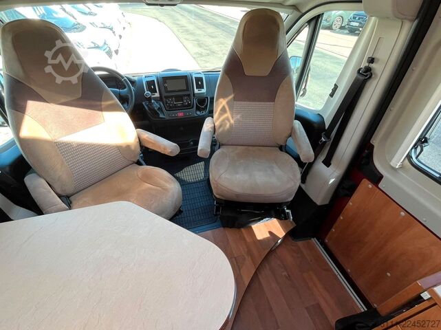 Kamper kombi GLOBECAR Globescout - Festbett - Markise - Klima - AHK -