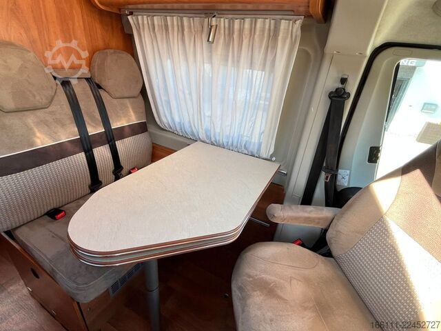 Kamper kombi GLOBECAR Globescout - Festbett - Markise - Klima - AHK -