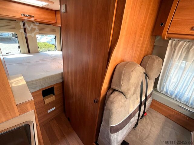 Kamper kombi GLOBECAR Globescout - Festbett - Markise - Klima - AHK -